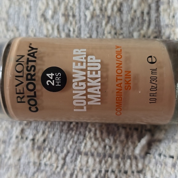 REVLON BRAND COLORSTAY LONGWEAR MAKEUP FOUNDATION #240 MEDIUM BEIGE BUNDLE-2 - Picture 4 of 6